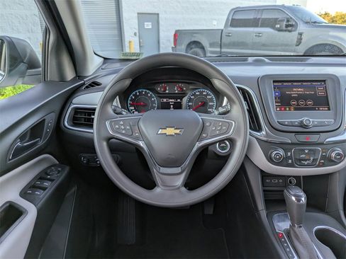 Used 2021 Chevrolet Equinox LS w/ LS Convenience Package image 14