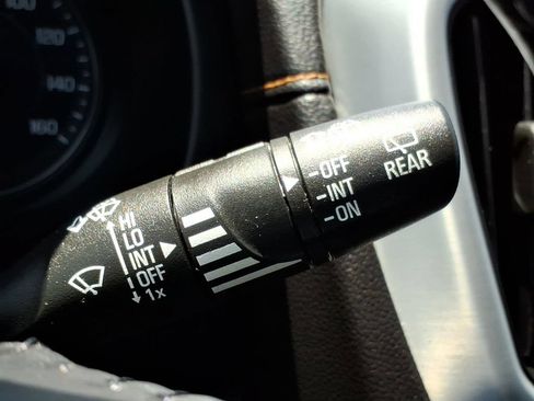 Used 2021 GMC Terrain SLE w/ Driver Convenience Package AWD/4WD image 26