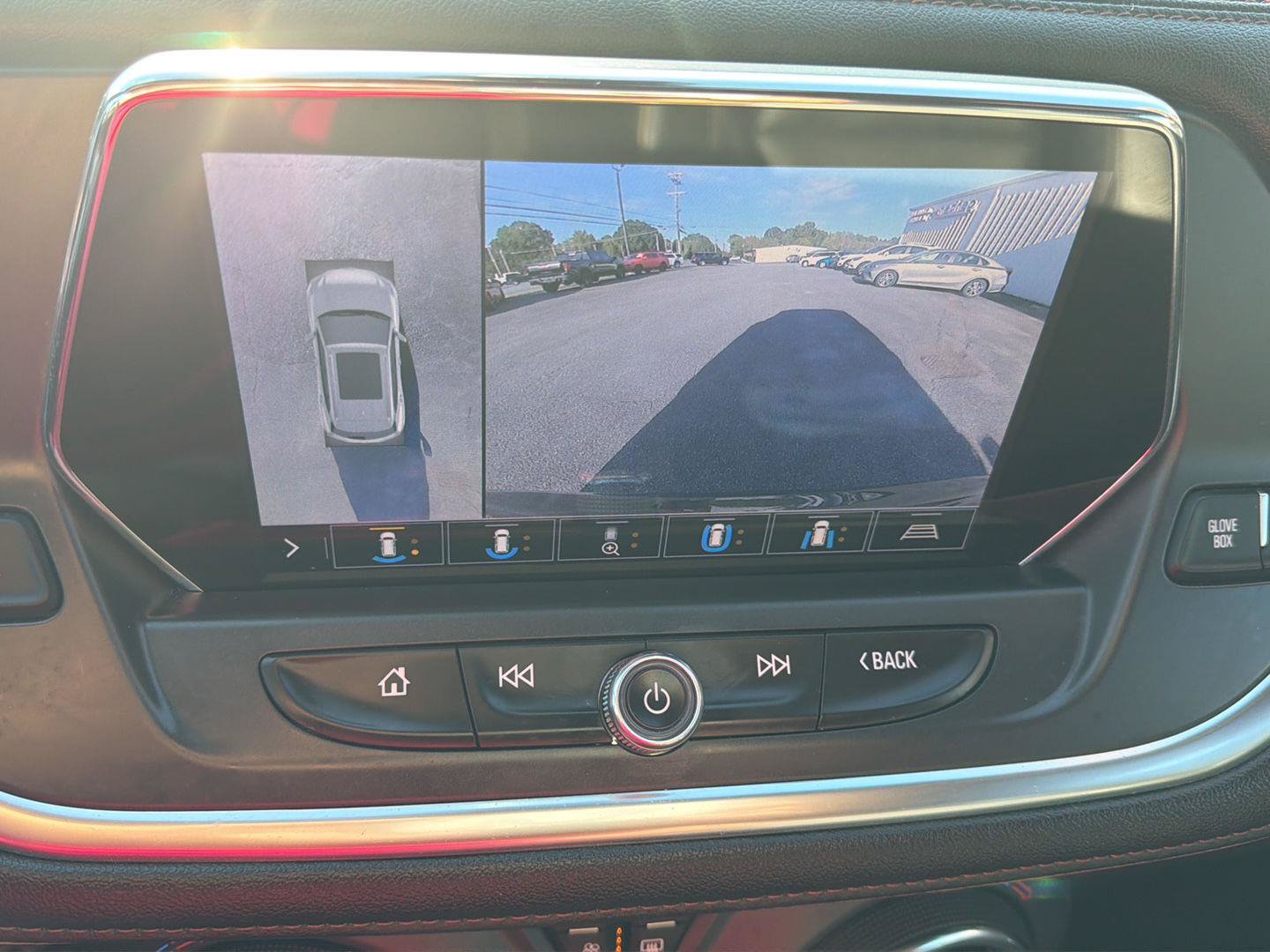 Used 2020 Chevrolet Blazer Premier w/ Driver Confidence II Package FWD image 11