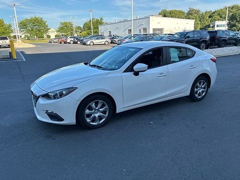 Used 2016 MAZDA MAZDA3 i Sport FWD image 16