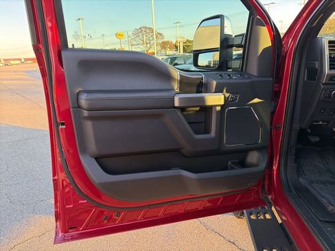 Certified 2022 Ford F250 Platinum w/ Tremor Off-Road Package image 13