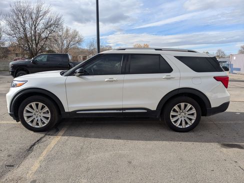 Used 2022 Ford Explorer Limited image 9