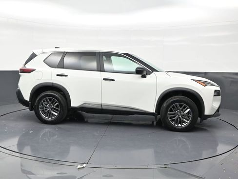 Used 2023 Nissan Rogue S FWD image 6