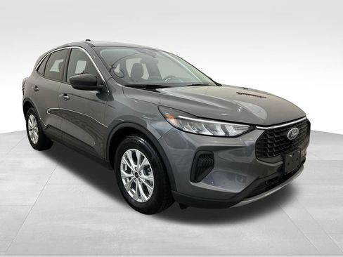 Used 2023 Ford Escape Active FWD image 8