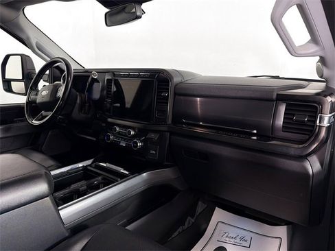 Used 2023 Ford F250 Lariat w/ Lariat Ultimate Package image 27