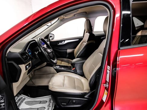 Used 2020 Ford Escape SEL image 4