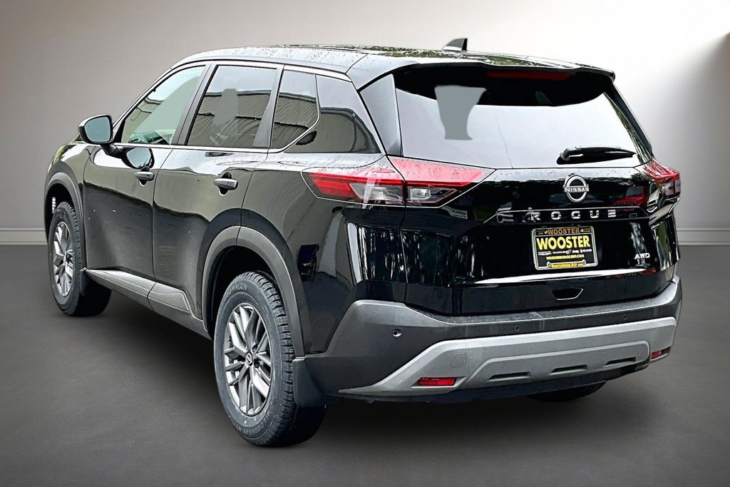 Used 2022 Nissan Rogue S AWD/4WD image 4