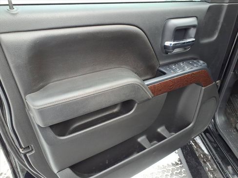 Used 2015 GMC Sierra 1500 SLE w/ SLE Value Package image 4