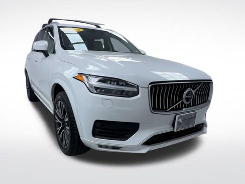 Used 2022 Volvo XC90 T6 Momentum w/ Advanced Package AWD/4WD image 2