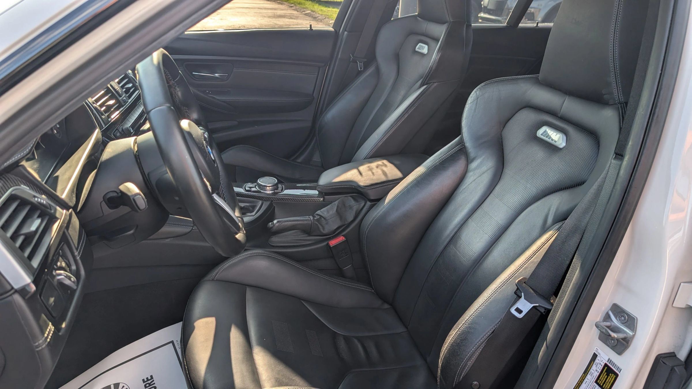 Used 2017 BMW M3 RWD image 16