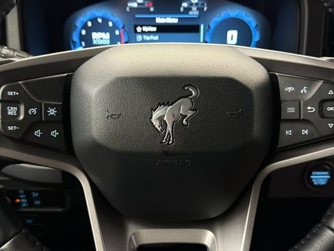 Used 2025 Ford Bronco Badlands AWD/4WD image 28