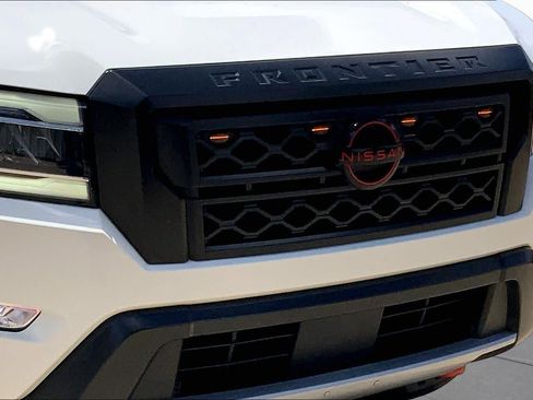 Used 2024 Nissan Frontier Pro-X RWD image 30