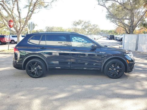 Used 2023 Volkswagen Tiguan SE R-Line image 7