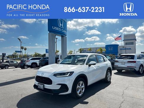 Used 2024 Honda HR-V LX image 1
