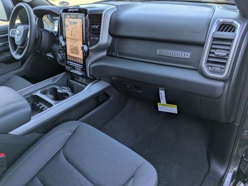 New 2026 RAM 1500 4x4 Crew Cab image 29