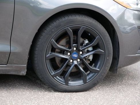 Used 2019 Ford Fusion SE FWD image 7
