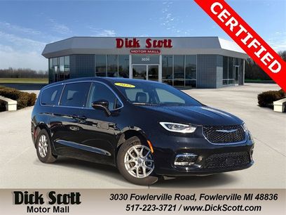 Certified 2025 Chrysler Pacifica Select