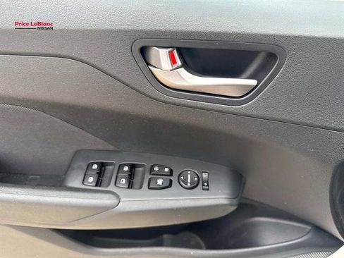 Used 2021 Hyundai Accent SEL w/ Cargo Package FWD image 19