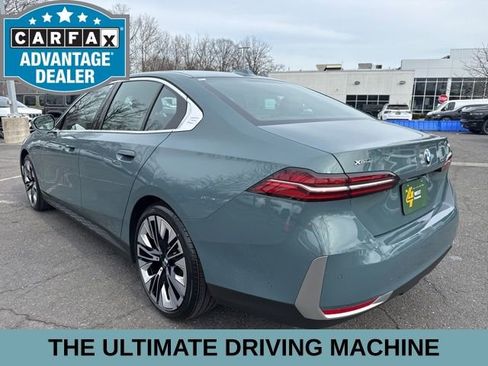 Used 2025 BMW 530i xDrive w/ Premium Package AWD/4WD image 21