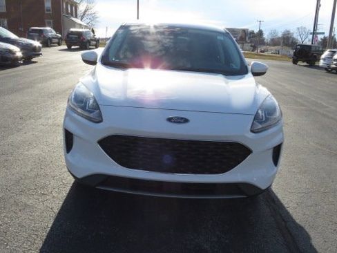 Certified 2021 Ford Escape SE image 11