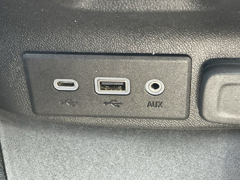 Used 2019 Chevrolet Malibu RS FWD image 36