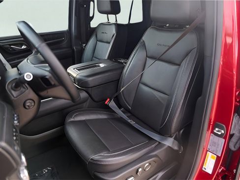 Used 2023 GMC Yukon Denali w/ Max Trailering Package image 10