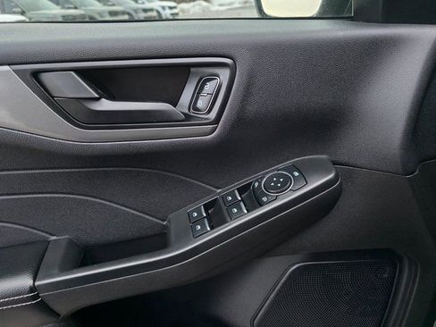 Used 2024 Ford Escape Active image 25