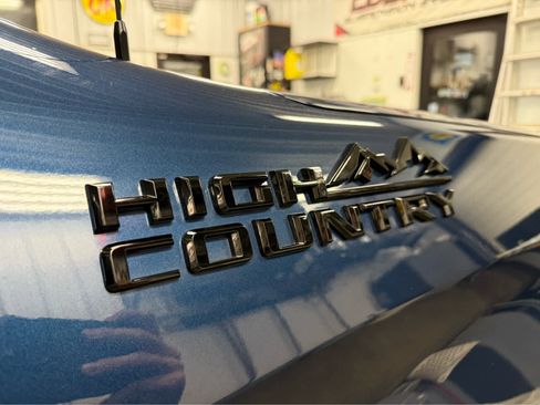 Used 2022 Chevrolet Silverado 1500 High Country w/ LPO, Dark Essentials Package image 38