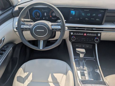 Used 2026 Hyundai Tucson SEL FWD image 34