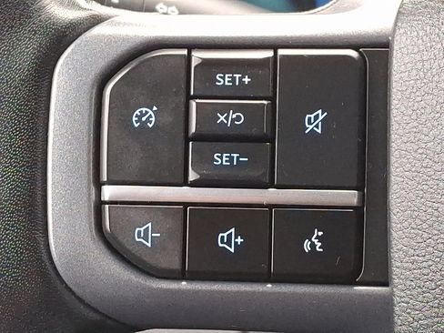 Used 2024 Ford F250 Lariat w/ Black Appearance Package image 21