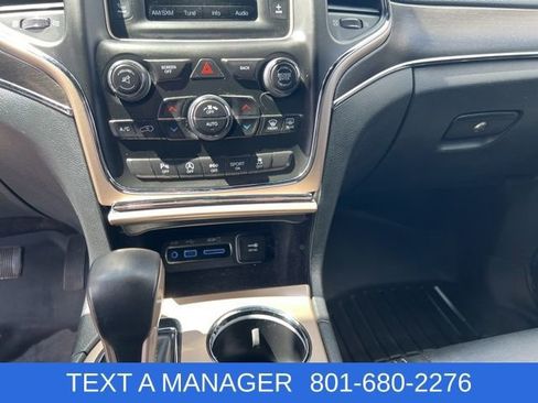 Used 2016 Jeep Grand Cherokee Limited AWD/4WD image 22