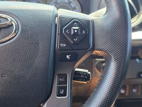 Used 2020 Toyota Tacoma TRD Off-Road w/ Technology Package RWD image 34