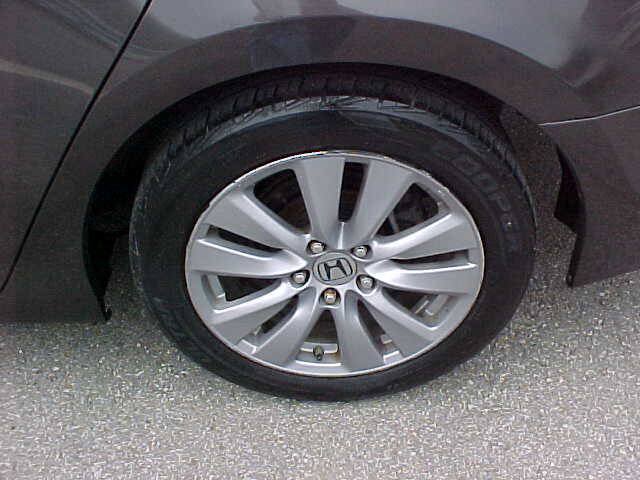 Used 2011 Honda Accord EX-L image 9