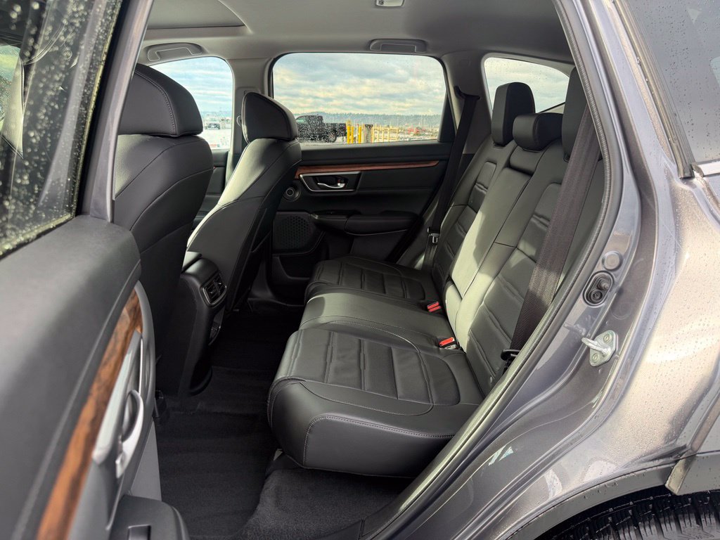 Used 2022 Honda CR-V Touring image 12