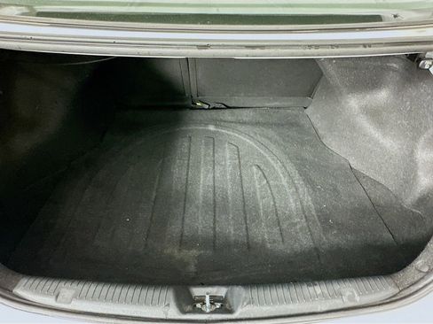 Used 2015 Hyundai Elantra SE FWD image 30