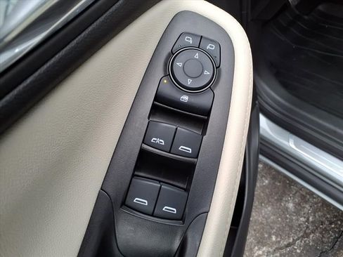 Certified 2025 Buick Encore GX Avenir w/ Avenir Technology Package image 27