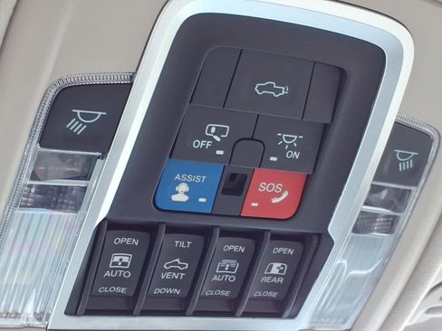 Used 2022 RAM 1500 Limited image 34