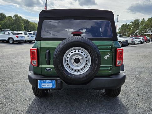 New 2025 Ford Bronco 4-Door image 11