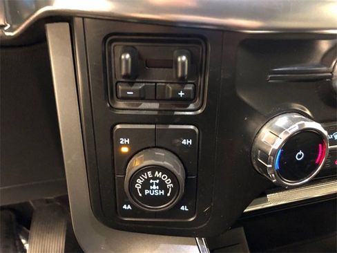 Used 2022 Ford F150 Lariat image 23