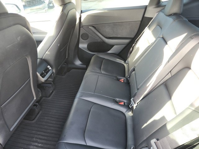Used 2024 Tesla Model Y 2WD image 10