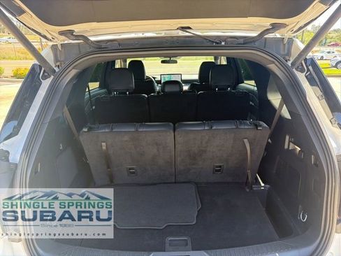 Used 2025 Ford Explorer ST-Line w/ ST-Line Street Pack AWD/4WD image 20