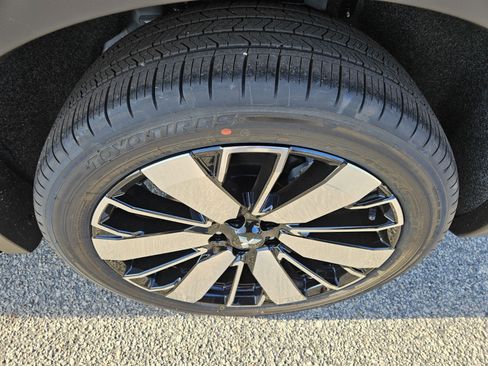 New 2026 Mitsubishi Outlander SEL image 11