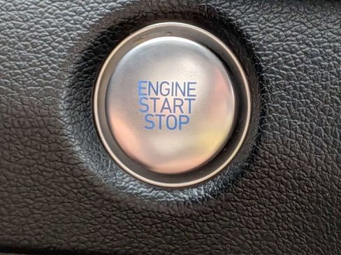 Used 2023 Hyundai Santa Fe SEL Convenience image 34