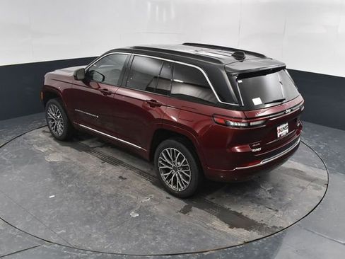 New 2026 Jeep Grand Cherokee Summit image 44