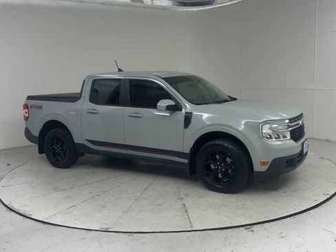 Used 2022 Ford Maverick Lariat w/ Equipment Group 500A Standard AWD/4WD image 8