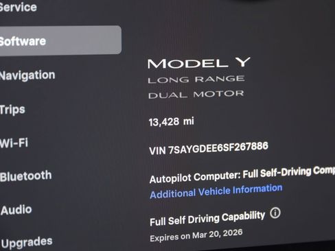 Used 2025 Tesla Model Y Long Range image 35