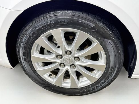 Used 2016 Buick LaCrosse FWD image 38