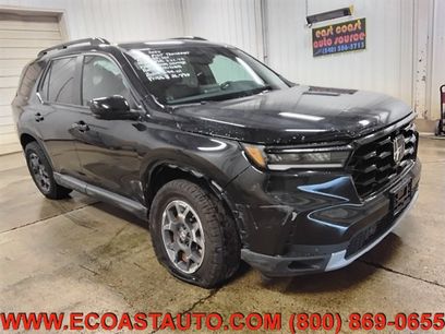 Used 2025 Honda Pilot TrailSport