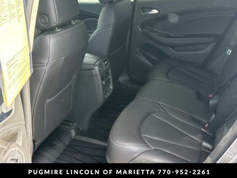 Used 2020 Buick Envision Essence w/ Experience Buick Package FWD image 21