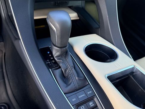 Used 2019 Toyota Avalon Limited w/ Advanced Safety Package image 22